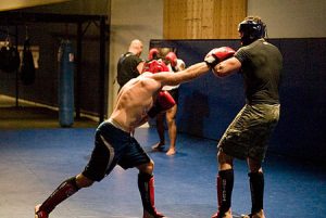 O boxe sombra (shadow boxing) é um método de treinamento de boxe